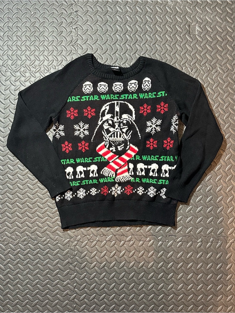 Star Wars Men's Black Holiday Sweater with Darth Vader size medium